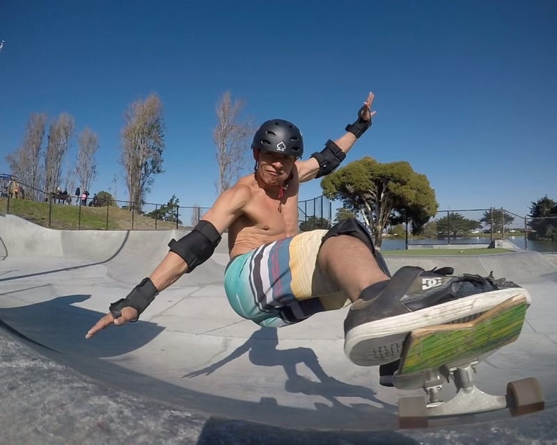 2-Hour Surf Skate Lesson in Pacific Grove