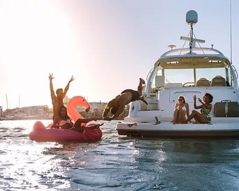 Private Sunset Dolphin Cruise on a Yacht in Destin