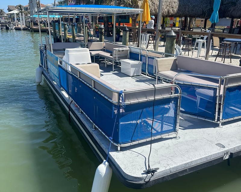26' Pontoon Boat Rental in Fort Myers Beach