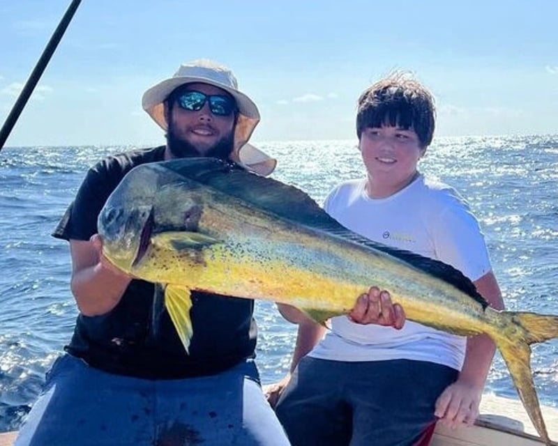 Private Full-Day 30' Fishing Charter in Marathon