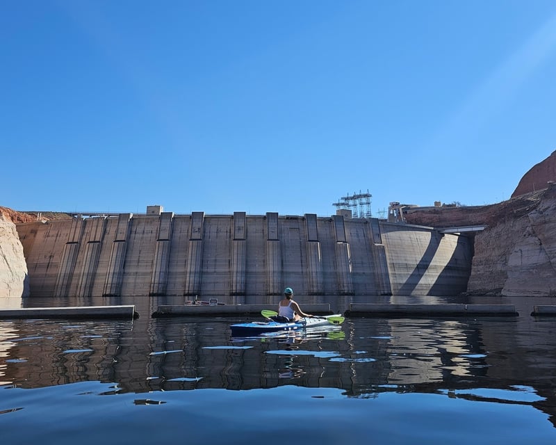 Sunrise Guided Paddle Tour in Glen Canyon