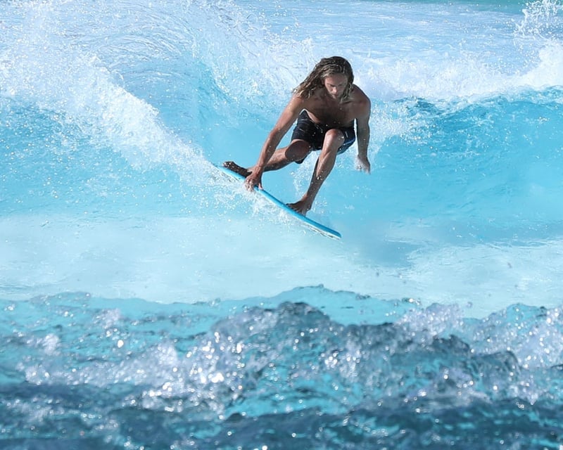 1-Hour Intermediate River Surf Session at Revel Surf
