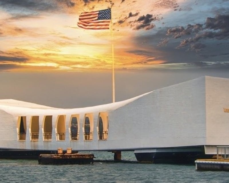 Private Pearl Harbor & USS Arizona Memorial Limousine Tour