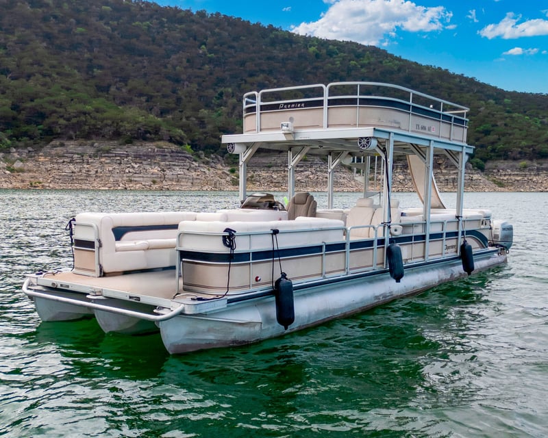 Private Party Boat Charter on Lake Travis With Slide