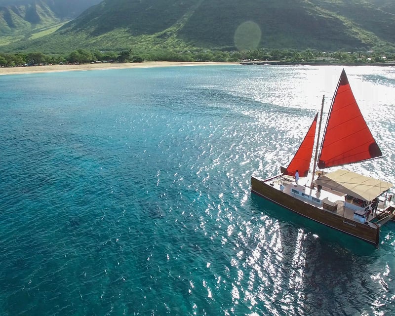 Hawaiian Cultural Sail on O'ahu's Kona Coast