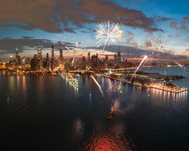 Private Navy Pier Fireworks Sailing Charter in Chicago