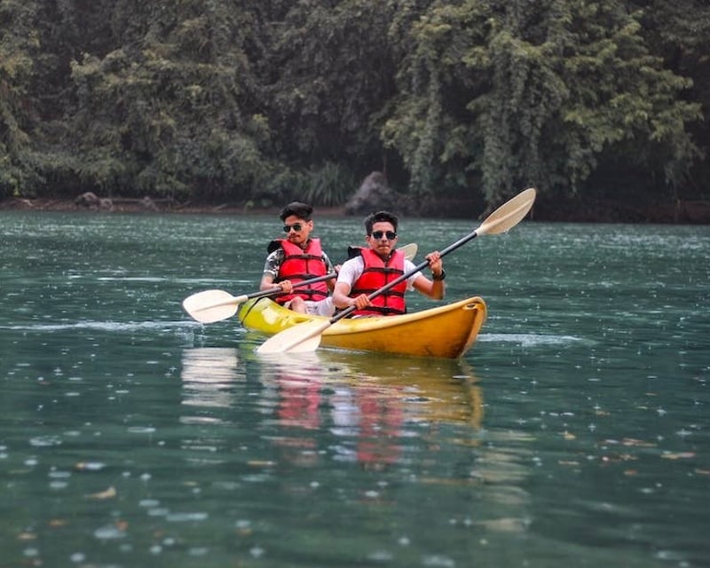 2-Person Tandem Kayak Rental in Kirksville