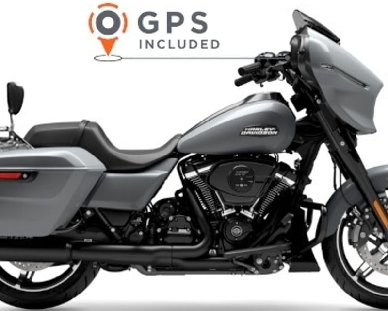 Motorcycle Rental in Lahaina on a Harley Street Glide