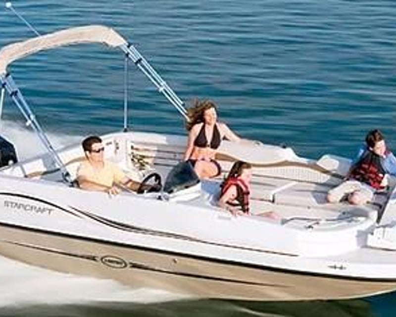 Full-Day 22' Deck Boat Rental in St. Petersburg