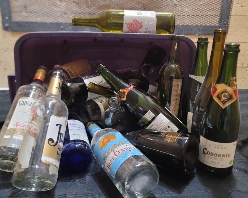 25-Minute Bottle-Smashing Session in Byron Center