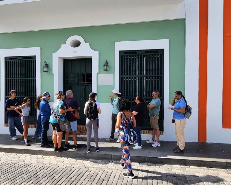 Women's History Walking Tour in Old San Juan