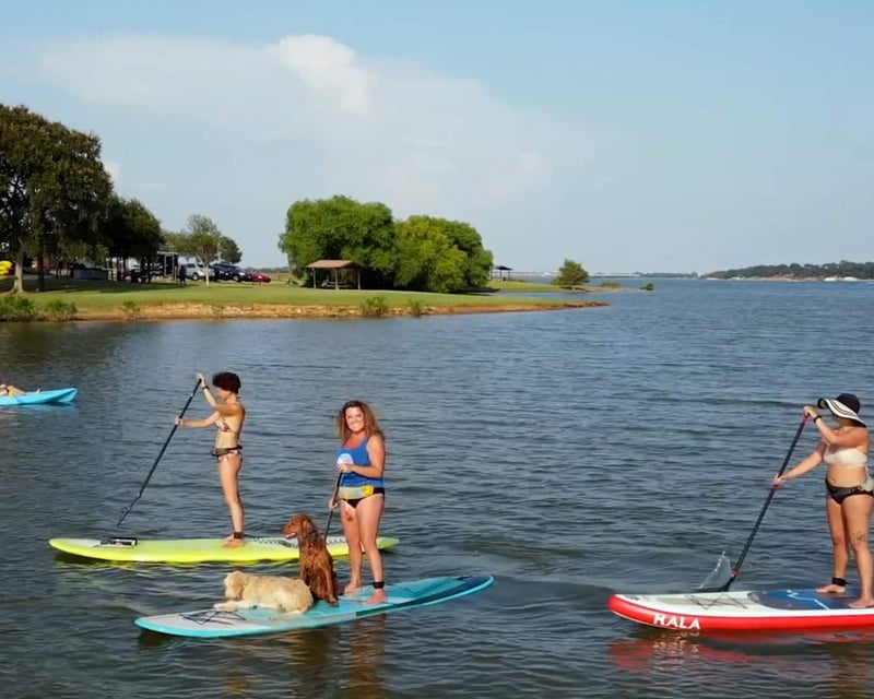 Paddleboard & Kayak Rentals on Lake Lewisville