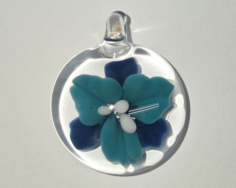 Boone Glass Flower Necklace Workshop