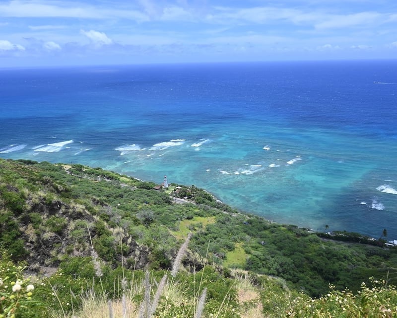 Diamond Head Sunrise Hiking Shuttle From Waikiki