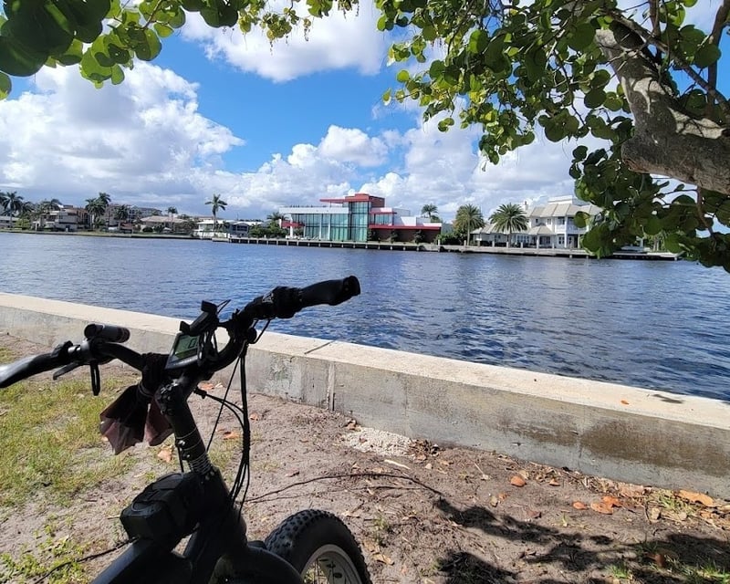 Tandem & Cruiser Bike Rental at Hugh Taylor Birch State Park