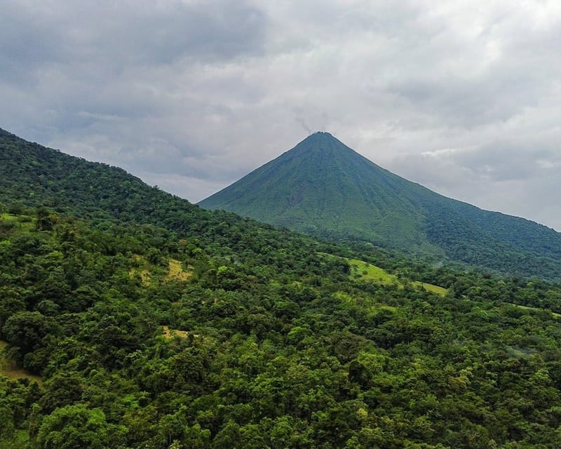 Private Arenal Volcano Hike at Mirador El Silencio