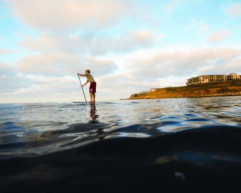 Guided Stand-Up Paddleboarding in Rancho Palos Verdes