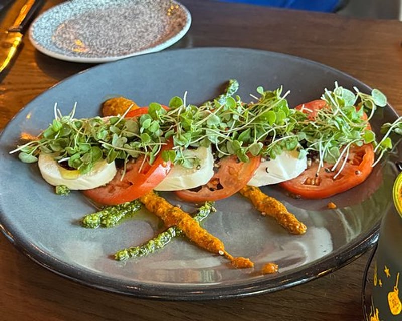 3.5-Hour Massachusetts Avenue Food Tour