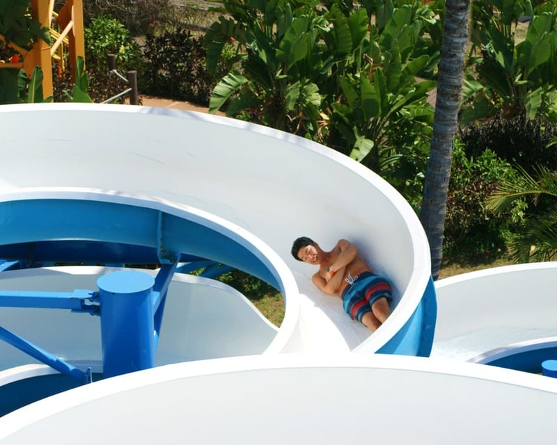Jungle Zipline & Wet 'n' Wild Hawaii Combo in Kapolei
