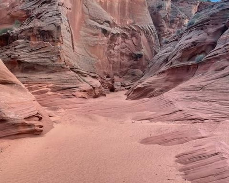 3-Hour Guided Slot Canyon Hike in Page