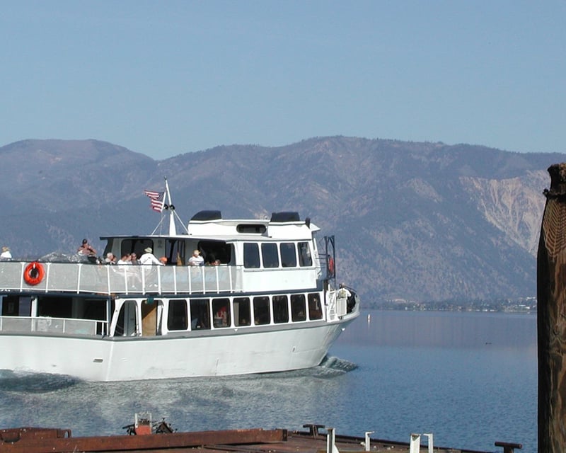 Cruise From Chelan to Stehekin With Narration