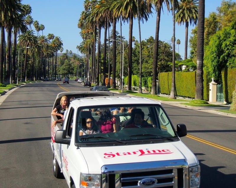 Hollywood Celebrity Homes Tour with Anaheim Hotel Pickup