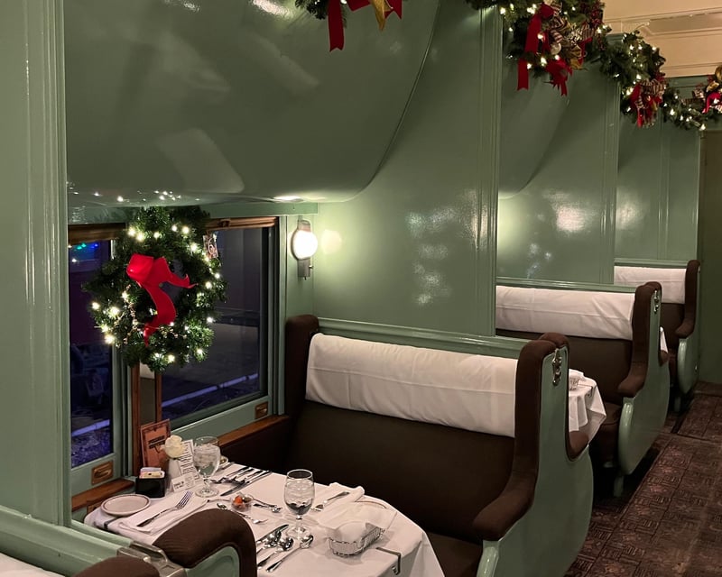 Chattanooga Christmas Dinner Train