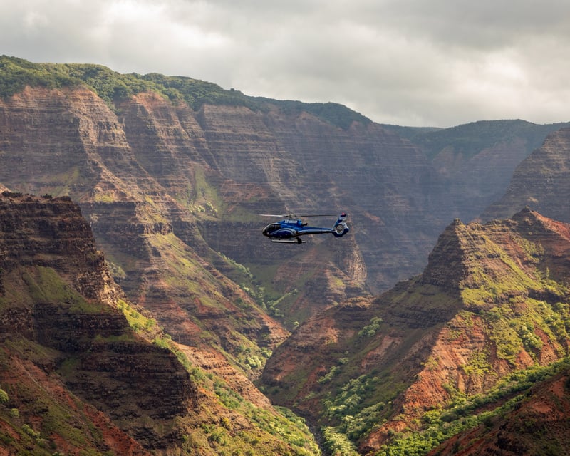 Kauai Helicopter Tour Over Manawaiopuna Falls
