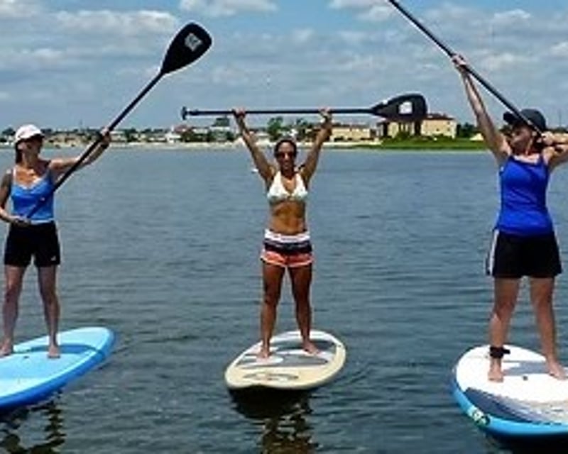 Paddleboard Rental on Lakes Bay in Pleasantville