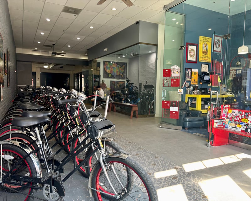 24-Hour Cruiser Bike Rental in the French Quarter