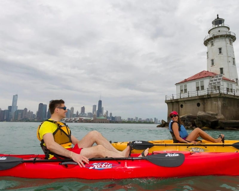 Chicago Skyline Kayak Rental