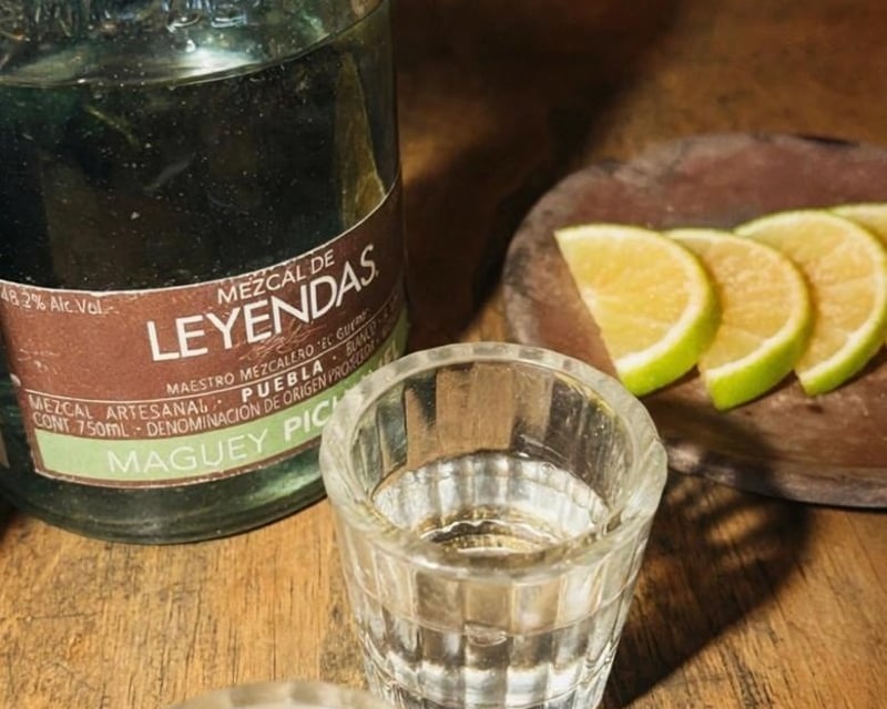 3-Bar Mezcal Tasting Tour in Roma Norte, Mexico City