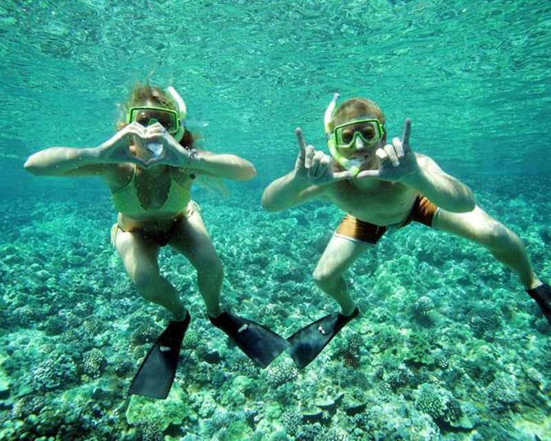 Snorkel & Sail Molokini Crater From Maui