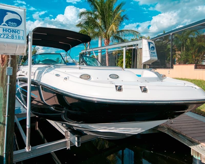 24' Deck Boat Rental in Cape Coral