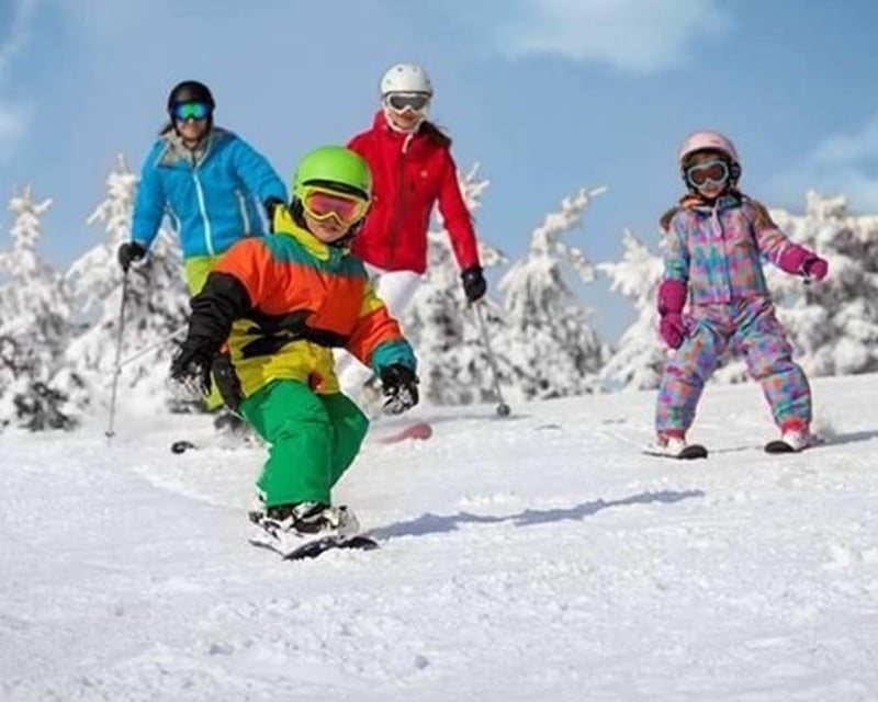 1-Day Ski & Snowboard Rental in North Conway