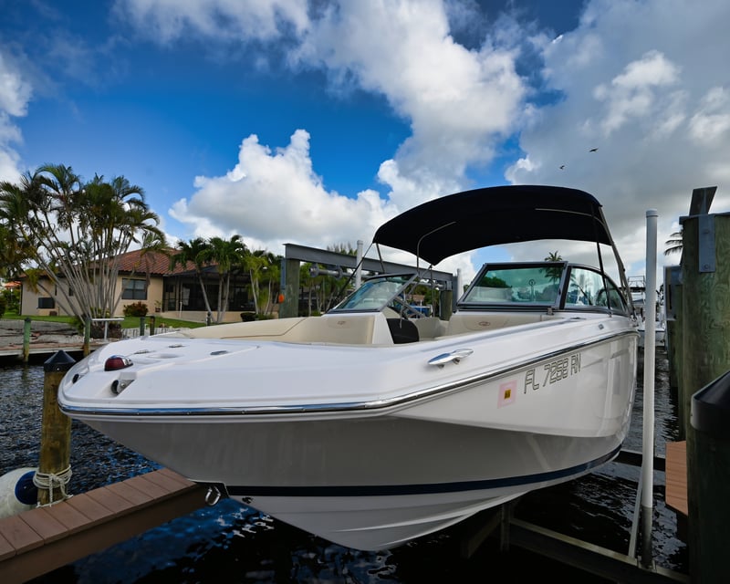 24' 250HP Boat Rental in Cape Coral