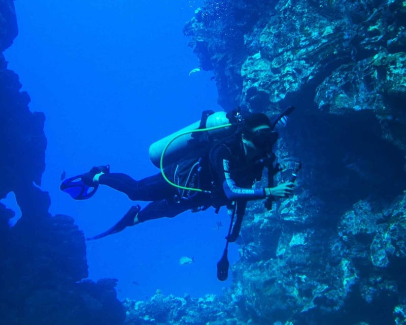 Private 2-Tank Scuba Diving Charter to Lana'i