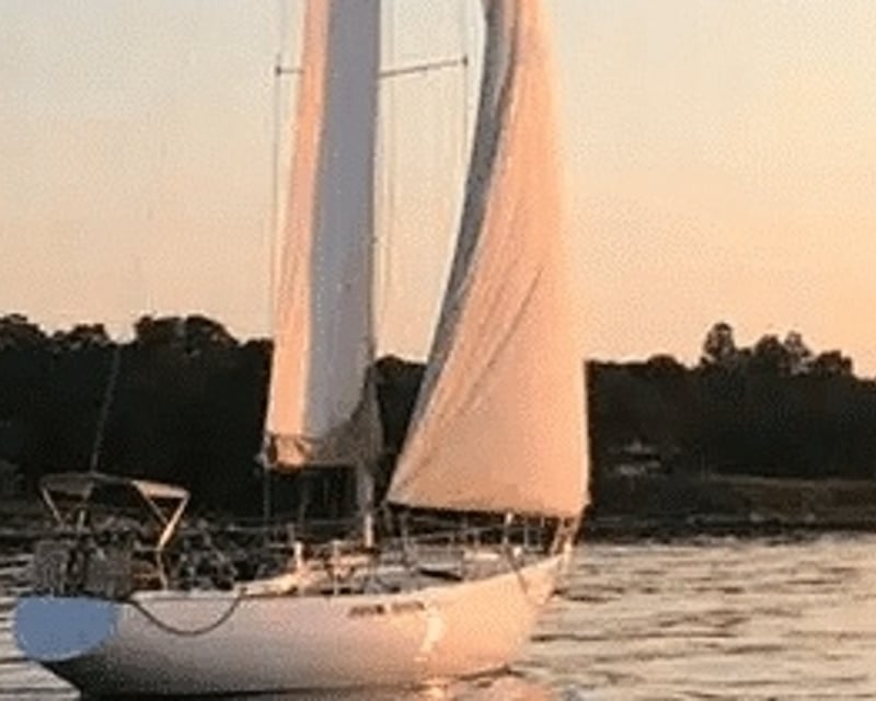 Private 39' Sailboat Charter Near Mystic