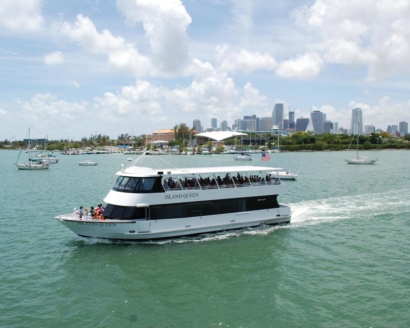 Millionaire's Row Segway & Boat Tour in Miami