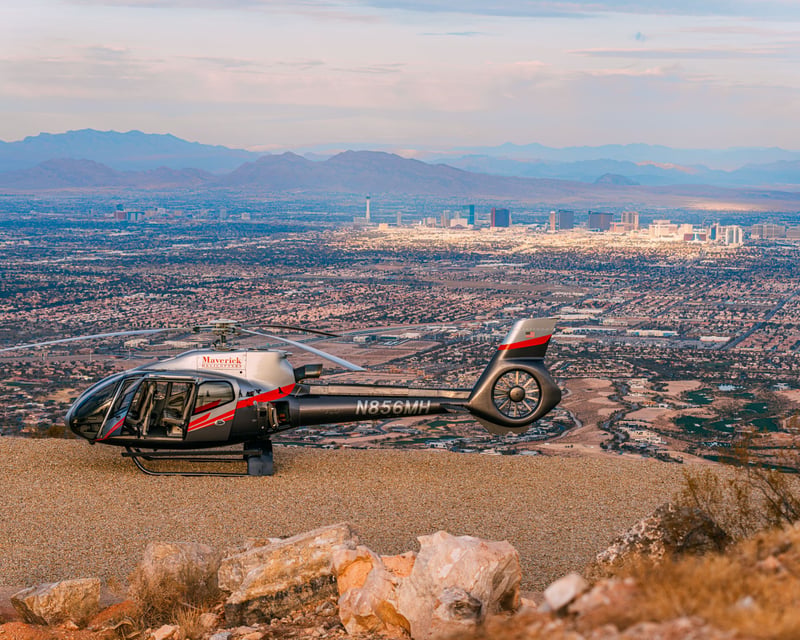 Red Rock Canyon & Las Vegas Strip Helicopter Landing Tour