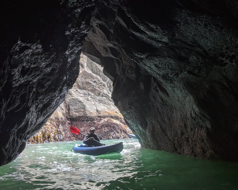 Arches Kayak Tour in Samuel Boardman State Scenic Corridor