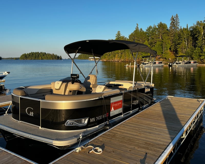 Cruise on a 21' Tri-Toon Pontoon Boat Rental