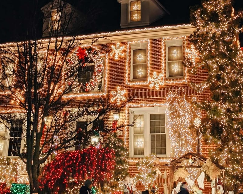Christmas Lights Tour of Highland Park & University Park