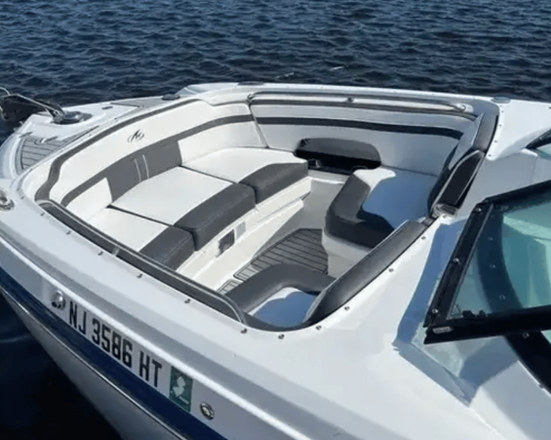 Captained Boat Charter on Lake Minnetonka