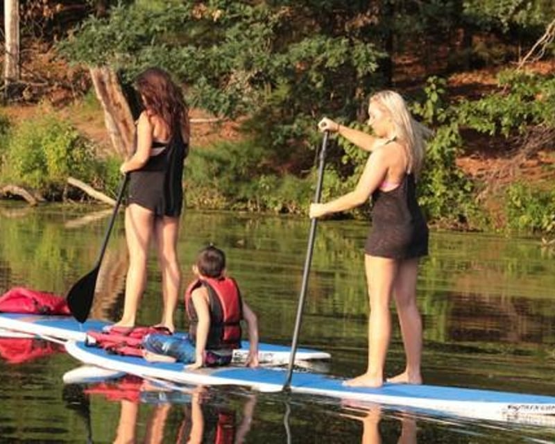 Castle Rock Lake Paddleboard Rental