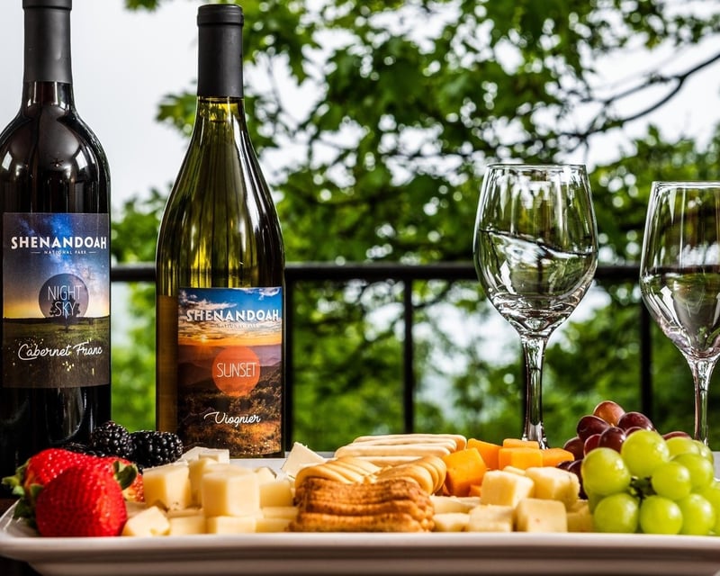 Luray Wine & Distillery Tour with Lunch