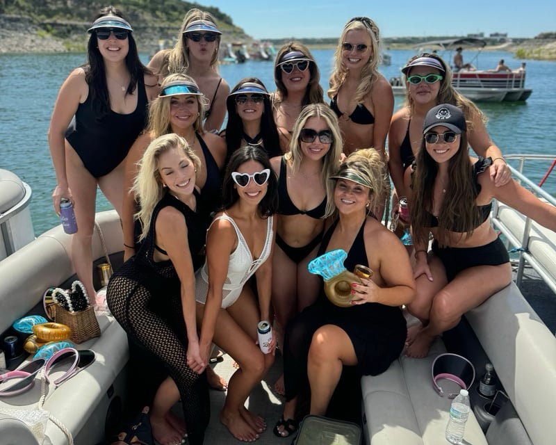 Sunset Cruise on Lake Travis in Austin