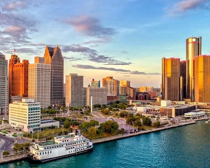 Detroit History Walking Tour to Guardian Building & Hart Plaza