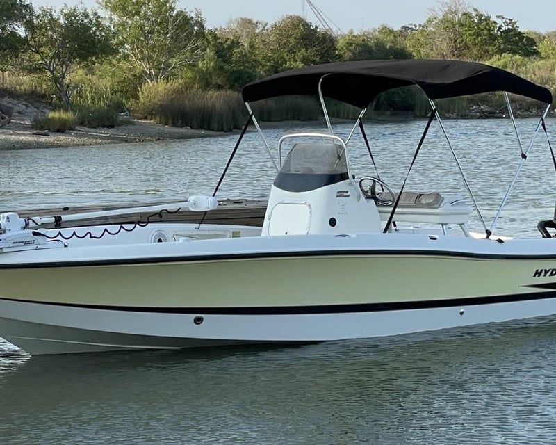 23' Boat Rental in Hitchcock