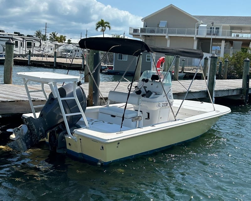 18' Skiff Boat Rental for Fishing & Snorkeling in Marathon